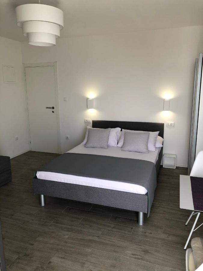 Apartmani Milka I Jozo 오미스 외부 사진
